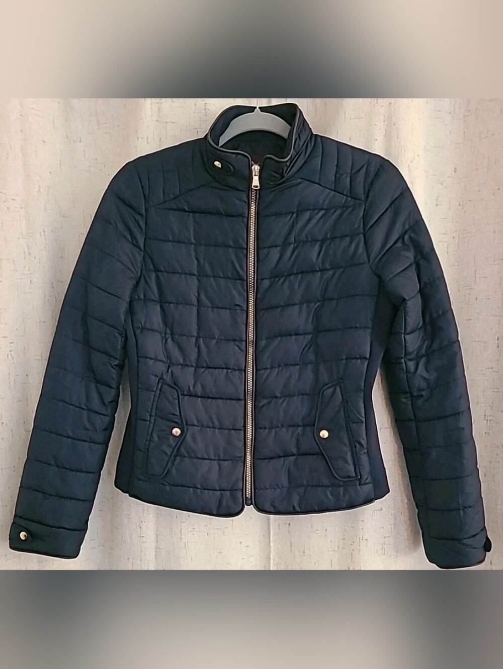 Ci Sono LA cropped Navy Blue Puffer Jacket Full Zip Gold Accents Style NYJK379 S